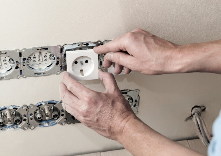 1065834-installer-une-prise