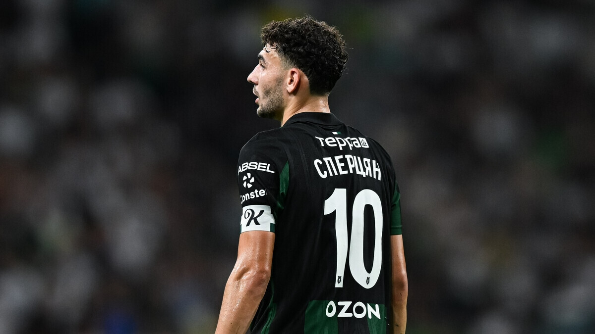 «Закрой рот, черное говно». Суперзвезду РПЛ обвинили в расизме. И сломали зубы. Видео