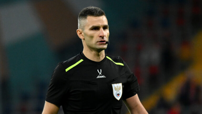 Агаларов — о работе арбитра Сухого в первом тайме матча с «Пари НН»: «Нужно поменять судью, человек в черном нам мешает»