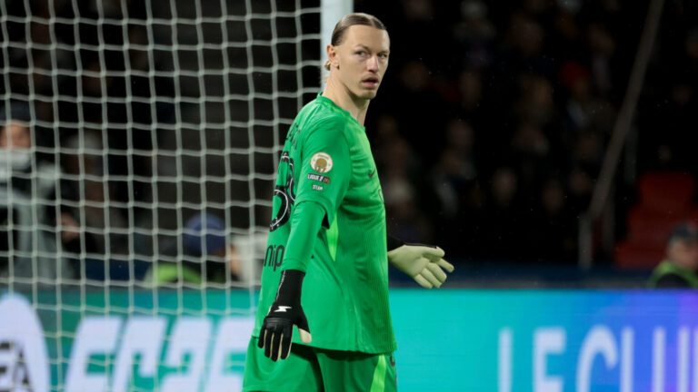 Сафонов сохранил место в основе «ПСЖ»! И дважды пропустил от аутсайдера