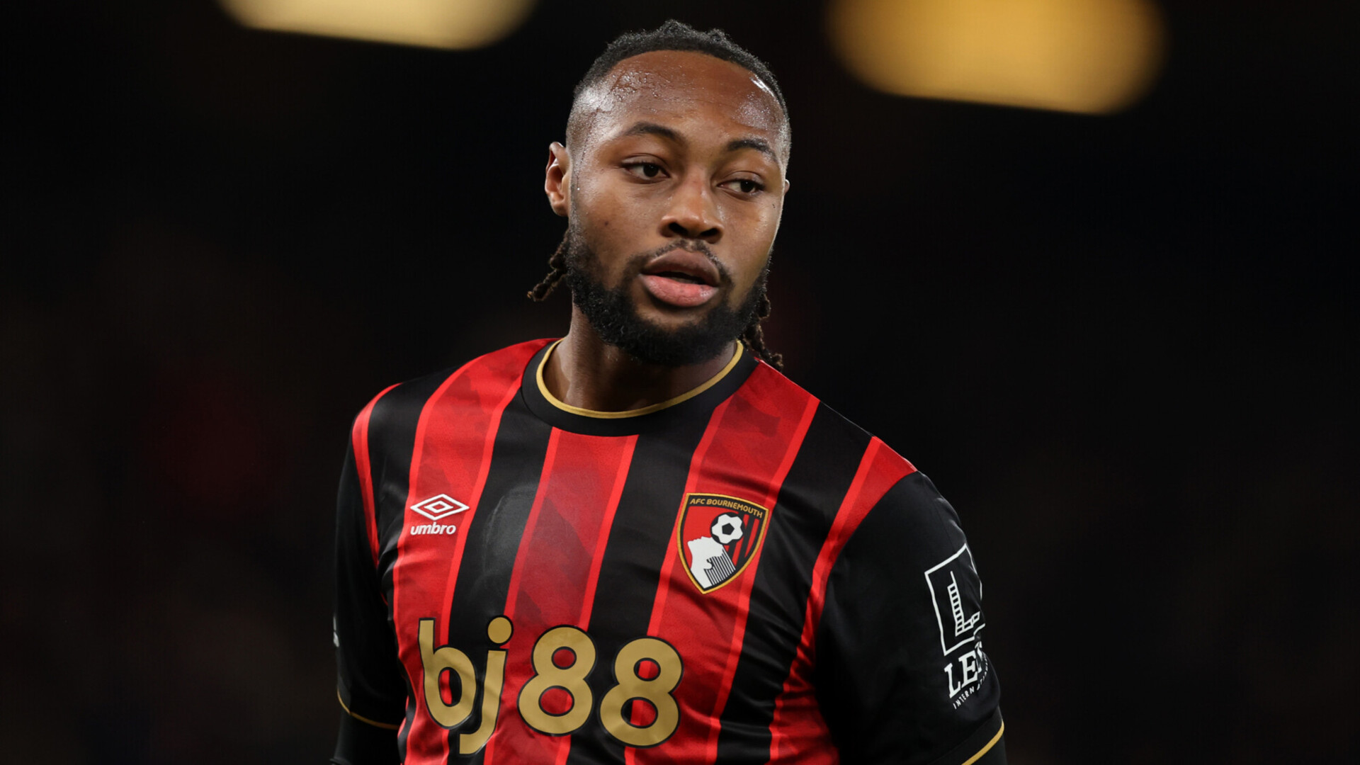 Нападающий Семеньо перешел из «Борнмута» в «Манчестер Сити» за рекордную сумму