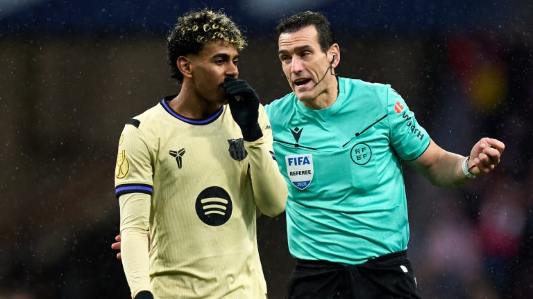 «Барселона» проиграла «Жироне» и упустила лидерство в чемпионате Испании