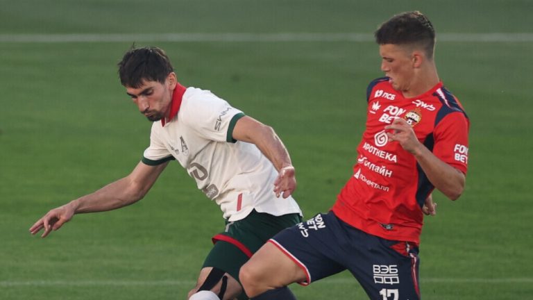 Футболисты ЦСКА обыграли «Локомотив» в товарищеском матче