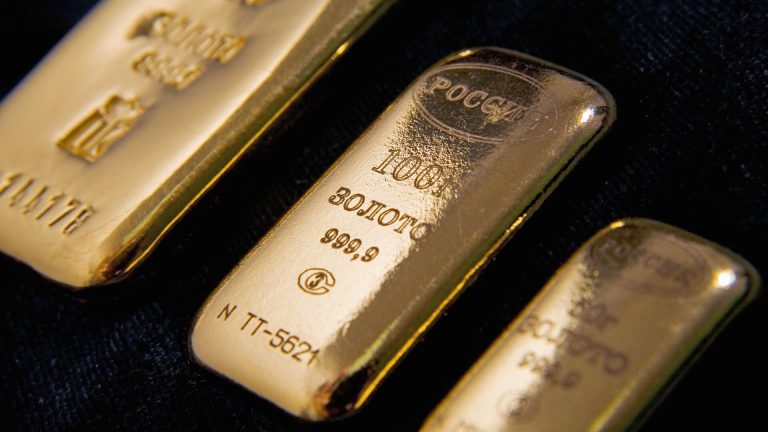 Величина золотых резервов ЦБ в мае снизилась до 73,7 миллиона тройских унций