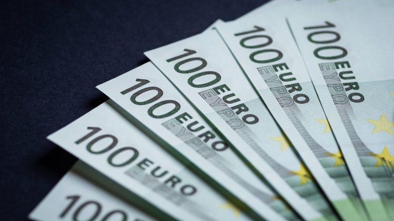 Euroclear попросил приостановить исполнение решения по иску ЦБ о взыскании 200 млрд евро