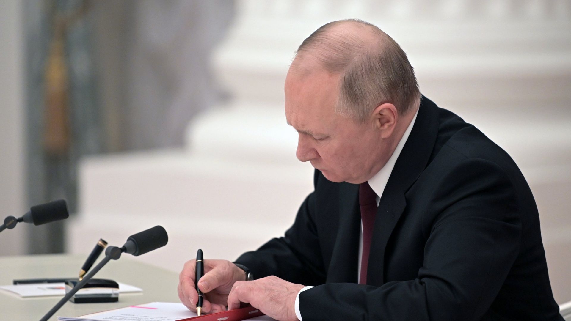 Президент Путин подписал закон о мерах защиты граждан от телефонных и интернет-мошенников