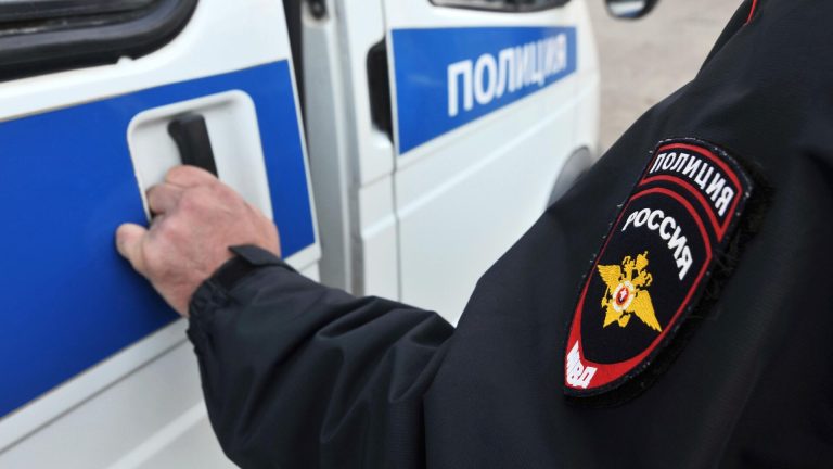 В Калининграде задержали гадалку, которая «раскинула карты» клиентке на 500 тысяч рублей