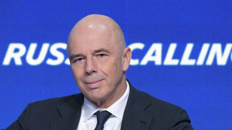 Силуанов: ситуация в экономике России выправляется по сравнению с первым кварталом