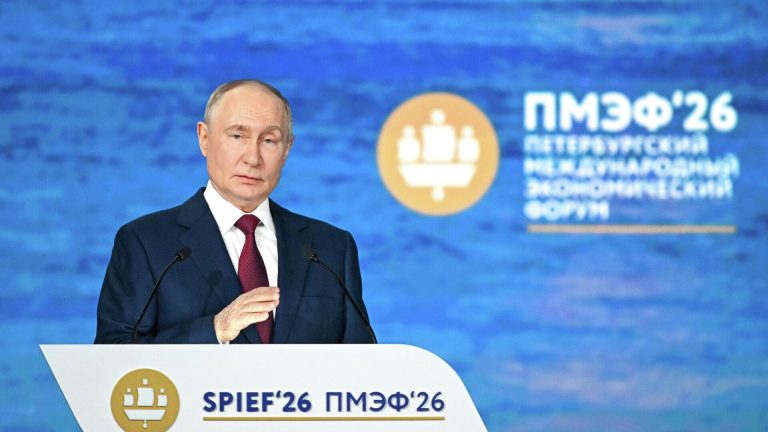 Путин: мир становится более справедливым, когда рост экономики охватывает больше стран