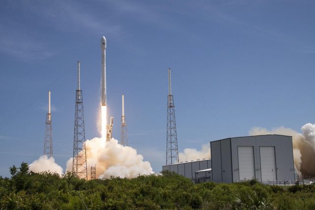 ARK Invest покупает 3,3 млн акций SpaceX в день IPO