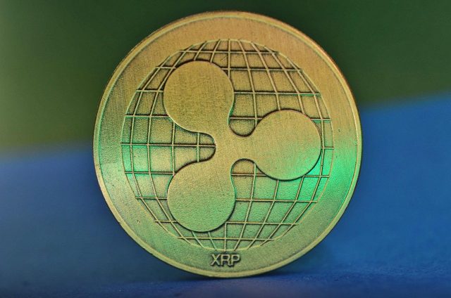 Glassnode: держатели XRP капитулируют на фоне убыточных продаж