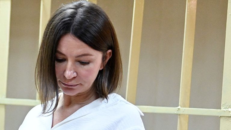 Суд отказал Блиновской в взыскании с ФНС 224 млн рублей