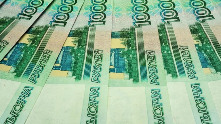 Наметкин: поддержку росту ВВП России в мае оказал потребительский сектор